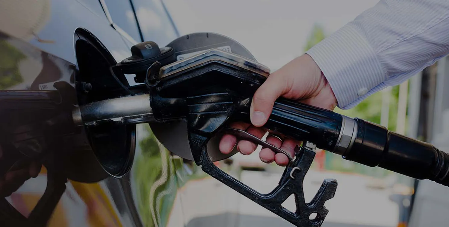 Betankung mit einem Ventje Du kannst mit deinem Ventje Campervan an normalen Tankstellen Diesel tanken.